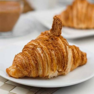 Lotus Croissant
